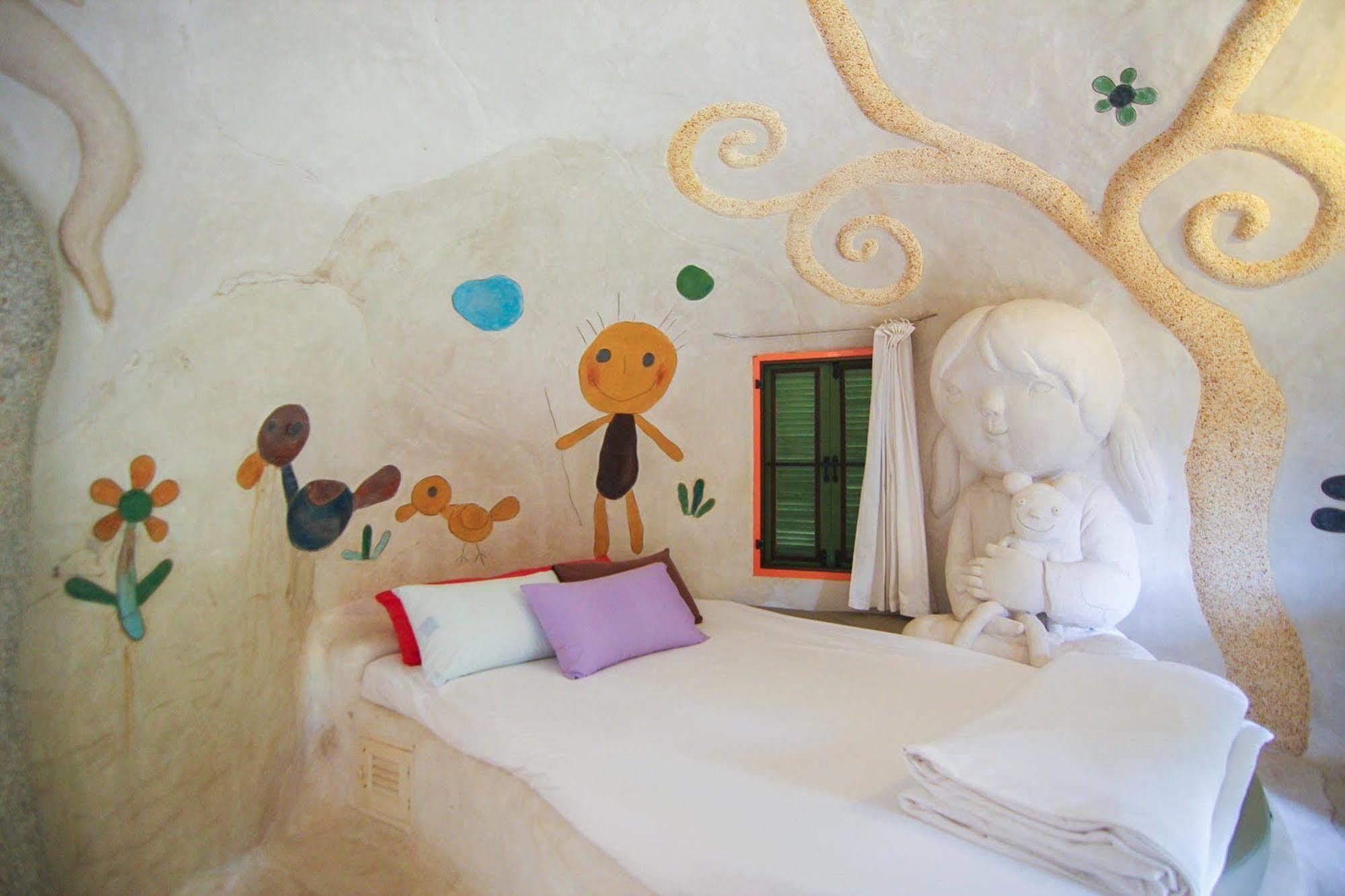 Naidee Sculptured Huts Hotel Хуа Хин Екстериор снимка